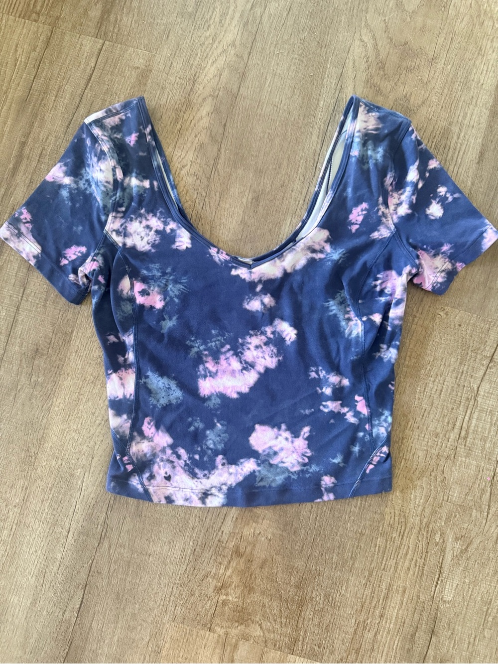 lululemon Tie-Dye Scoop Neck Crop Top